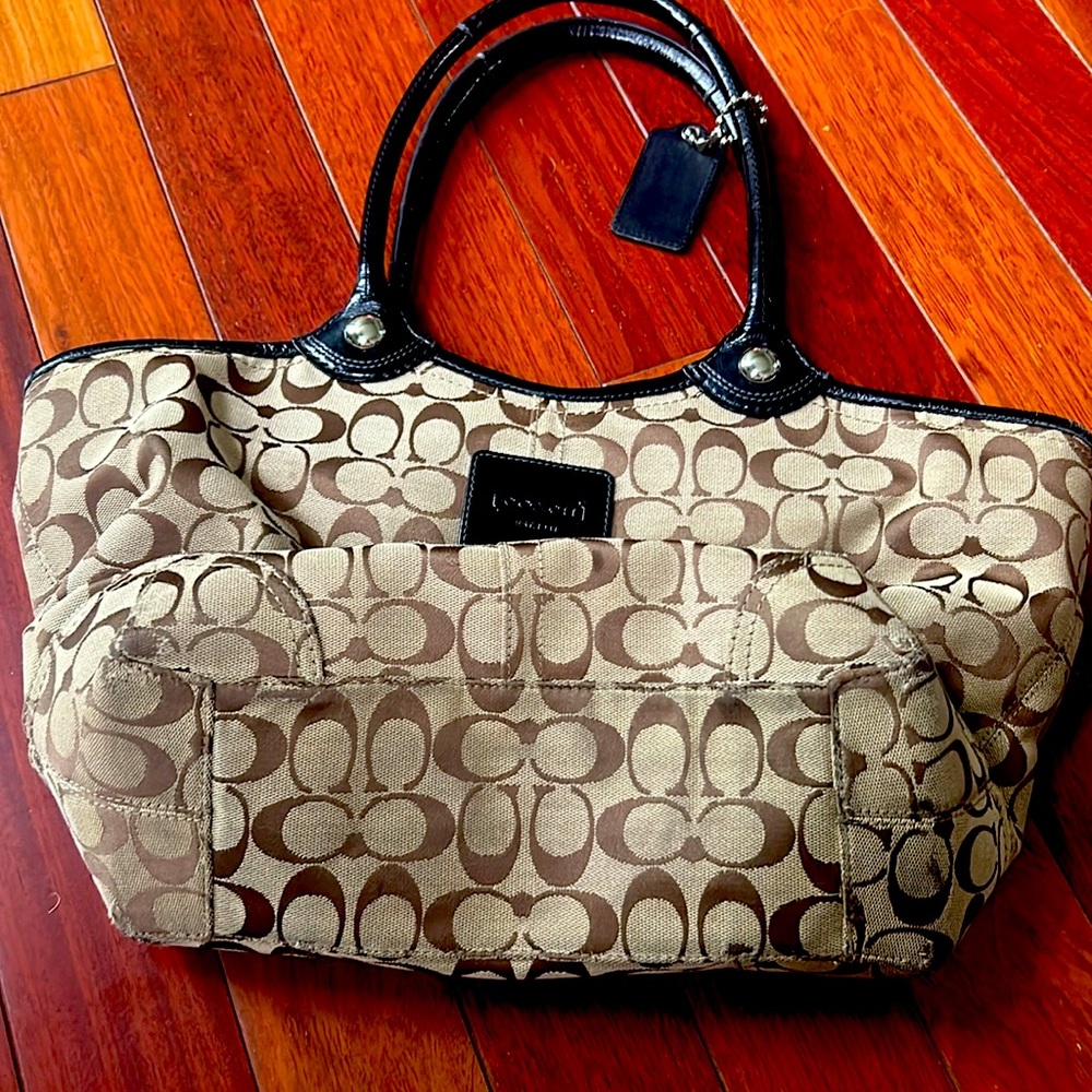 COACH Prairie Signature Shoulder Bag